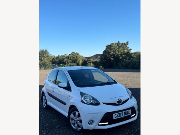 Toyota AYGO 1.0 VVT-i Fire Euro 5 5dr