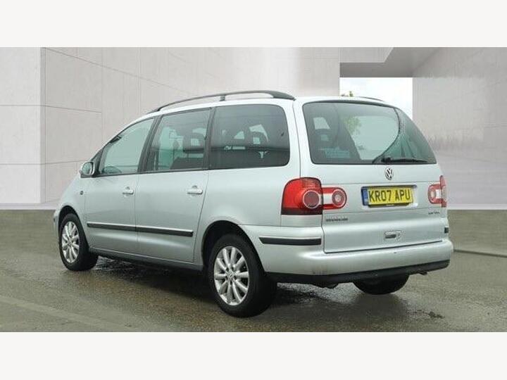 Volkswagen Sharan 2.0 TDI Sport 5dr