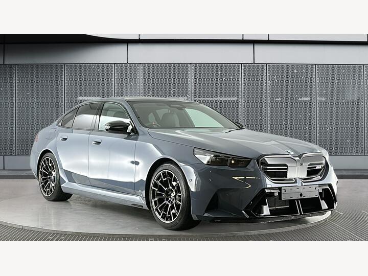 BMW M5 4.4 22.1kWh Steptronic XDrive Euro 6 (s/s) 4dr