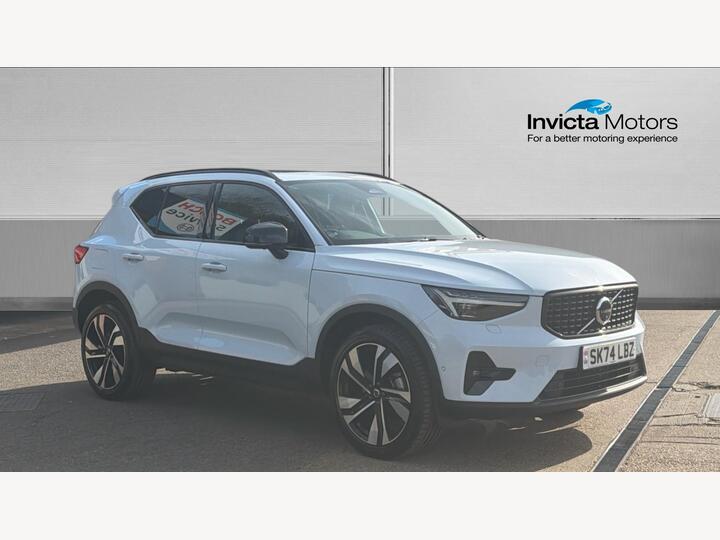 Volvo XC40 2.0 B3 MHEV Ultra Dark DCT Auto Euro 6 (s/s) 5dr