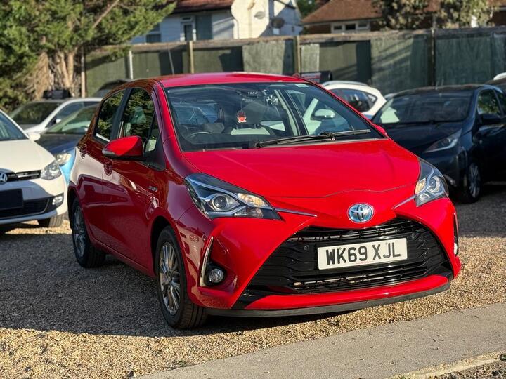 Toyota Yaris 1.5 VVT-h Icon E-CVT Euro 6 (s/s) 5dr