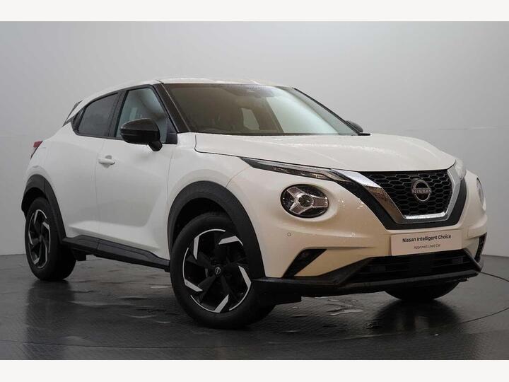 Nissan Juke 1.0 DIG-T Tekna Euro 6 (s/s) 5dr Nissan Juke 1.0 DIG-T Tekna Euro 6 (s/s) 5dr