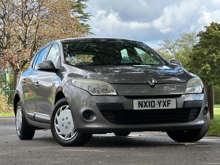 Renault Megane 1.6 16V Expression Euro 5 5dr