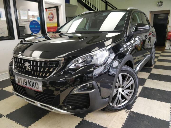 Peugeot 3008 1.5 BlueHDi Allure Euro 6 (s/s) 5dr Peugeot 3008 1.5 BlueHDi Allure Euro 6 (s/s) 5dr