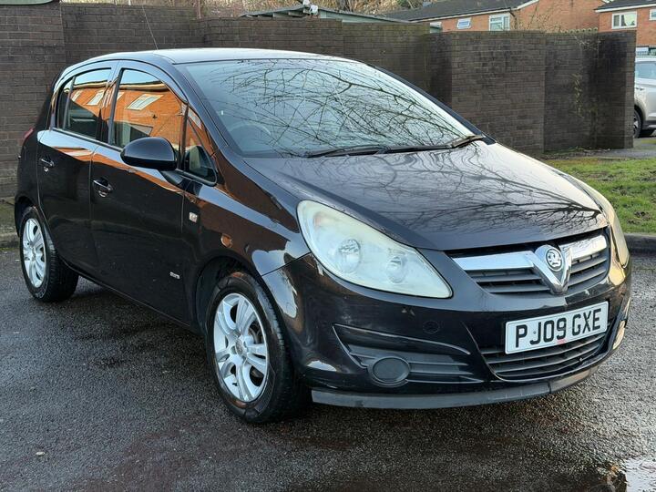 Vauxhall Corsa 1.4i 16v Club 5dr