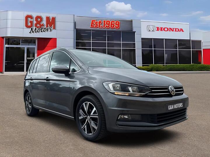 Volkswagen Touran 1.5 TSI EVO R-Line Euro 6 (s/s) 5dr