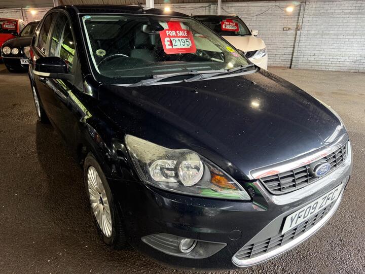 Ford Focus 1.6 Titanium 5dr
