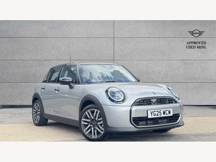 MINI Cooper 1.5C Classic Steptronic Euro 6 (s/s) 5dr