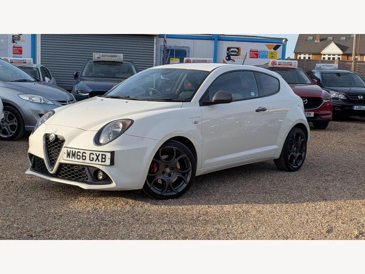 Alfa Romeo MiTo 1.4 TB MultiAir Veloce TCT Euro 6 (s/s) 3dr Alfa Romeo MiTo 1.4 TB MultiAir Veloce TCT Euro 6 (s/s) 3dr