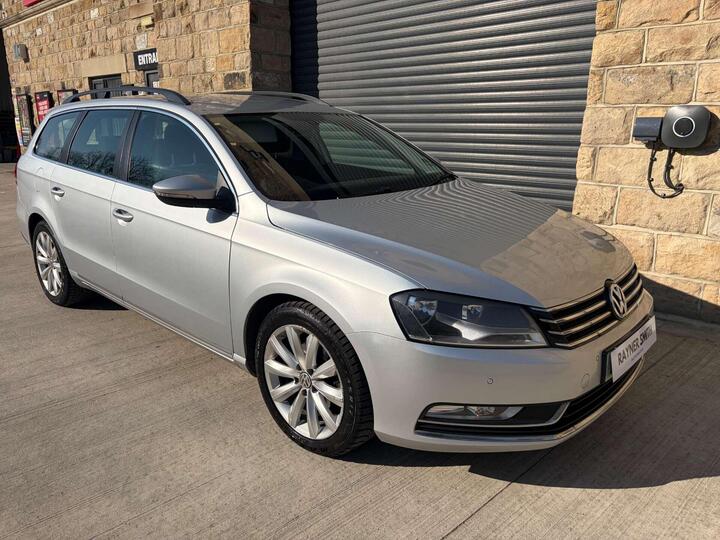 Volkswagen PASSAT 2.0 TDI BlueMotion Tech Highline Euro 5 (s/s) 5dr Volkswagen PASSAT 2.0 TDI BlueMotion Tech Highline Euro 5 (s/s) 5dr