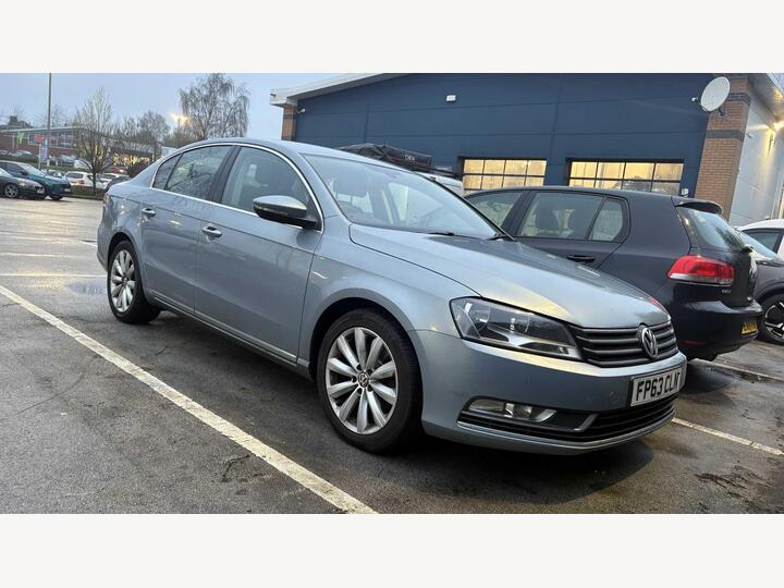 Volkswagen PASSAT DIESEL SALOON 2.0 TDI BlueMotion Tech Highline Euro 5 (s/s) 4dr