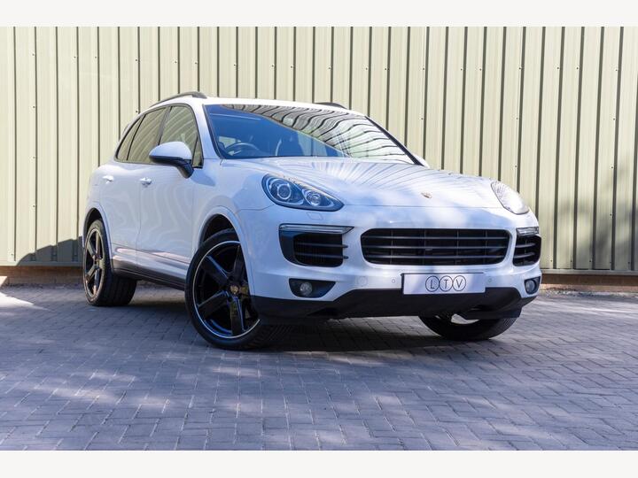 Porsche Cayenne 3.0 TD V6 Platinum Edition TiptronicS 4WD Euro 6 (s/s) 5dr Porsche Cayenne 3.0 TD V6 Platinum Edition TiptronicS 4WD Euro 6 (s/s) 5dr