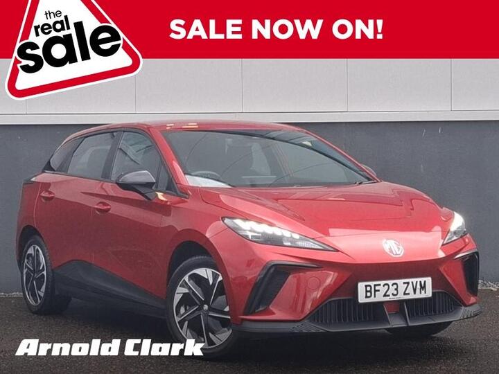 MG MG4 64kWh SE Long Range Auto 5dr