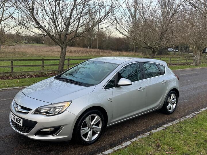 Vauxhall Astra 1.6 16v SRi Auto Euro 5 5dr