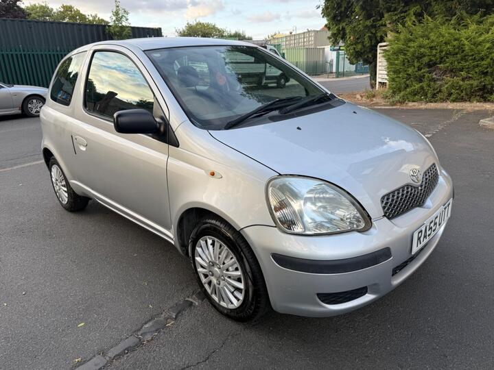 Toyota Yaris 1.0 VVT-i T3 3dr