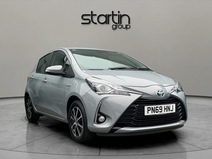 Toyota Yaris 1.5 VVT-h Icon Tech E-CVT Euro 6 (s/s) 5dr