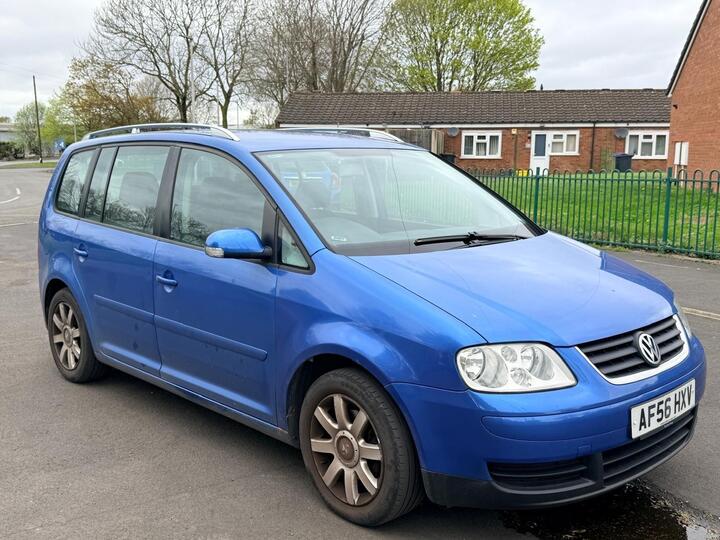Volkswagen Touran 2.0 TDI SE 5dr (7 Seats)