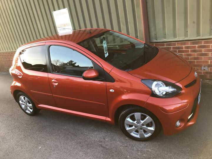 Toyota AYGO 1.0 VVT-i Fire Euro 5 5dr