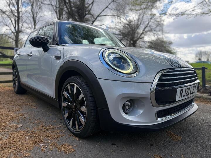 MINI Hatch 1.5 Cooper Exclusive Steptronic Euro 6 (s/s) 5dr