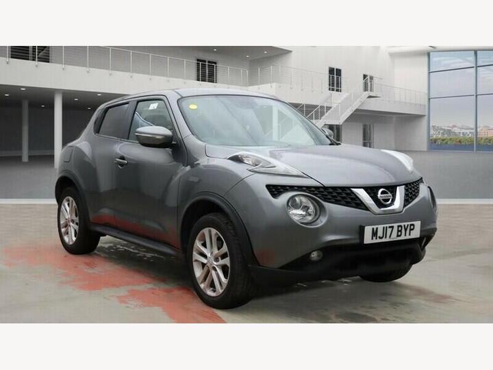 Nissan Juke 1.6 N-Connecta XTRON Euro 6 5dr