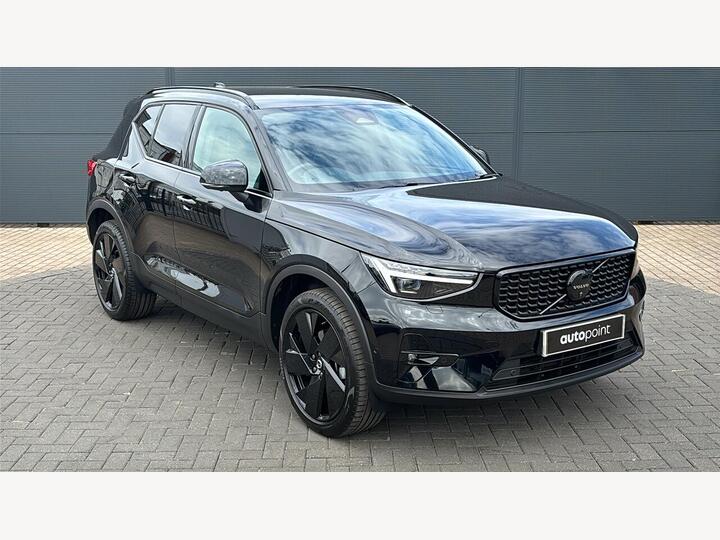 Volvo XC40 2.0 B4 MHEV Plus Black Edition DCT Auto Euro 6 (s/s) 5dr