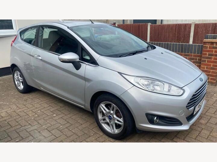 Ford Fiesta 1.0T EcoBoost Zetec Euro 5 (s/s) 3dr