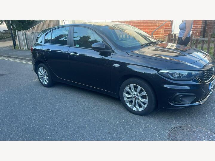 Fiat Tipo 1.6 MultiJetII Easy + DDCT Euro 6 (s/s) 5dr