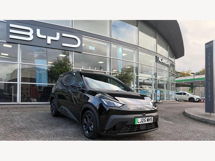 BYD Dolphin Surf 43.2kWh Comfort Auto 5dr BYD Dolphin Surf 43.2kWh Comfort Auto 5dr