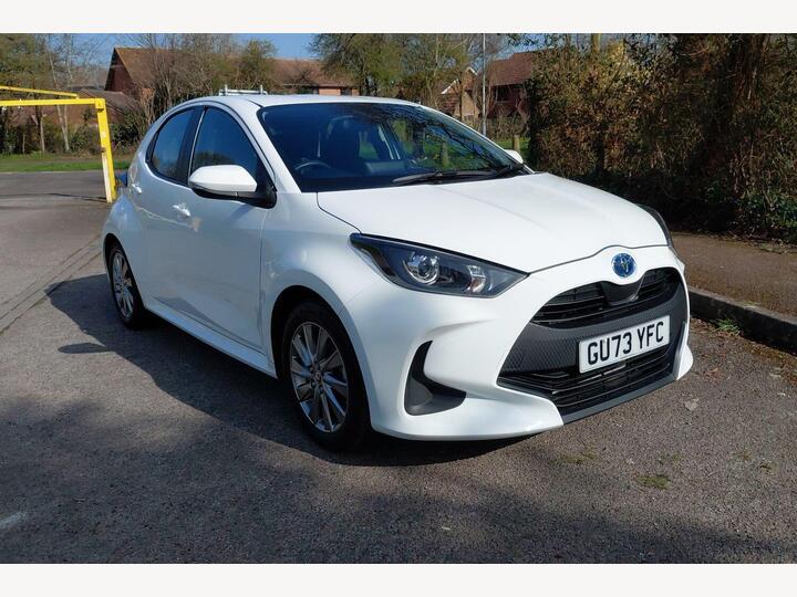 Toyota Yaris 1.5 VVT-h Icon E-CVT Euro 6 (s/s) 5dr