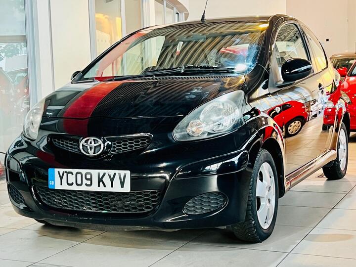 Toyota AYGO 1.0 VVT-i Black Euro 4 3dr (AC)