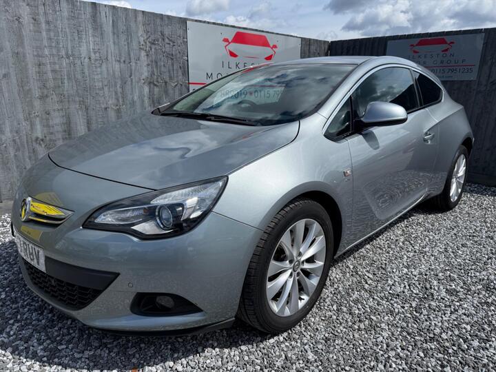 Vauxhall Astra GTC 2.0 CDTi SRi Euro 5 (s/s) 3dr
