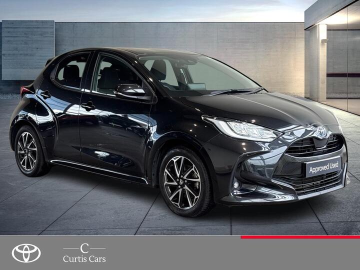Toyota Yaris 1.5 VVT-h Design E-CVT Euro 6 (s/s) 5dr