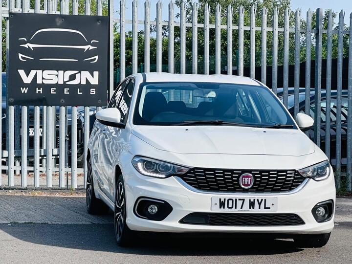 Fiat Tipo 1.4 MPI Lounge Euro 6 5dr