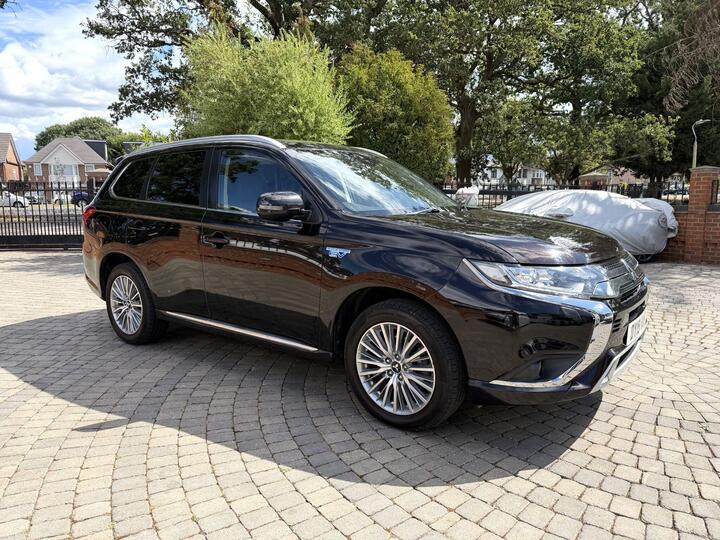 Mitsubishi Outlander 2.4h TwinMotor 13.8kWh Juro CVT 4WD Euro 6 (s/s) 5dr