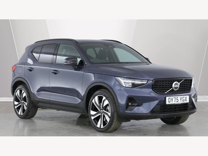 Volvo XC40 2.0 B4 MHEV Plus Dark DCT Auto Euro 6 (s/s) 5dr