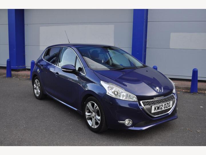 Peugeot 208 1.2 VTi Allure Euro 5 5dr