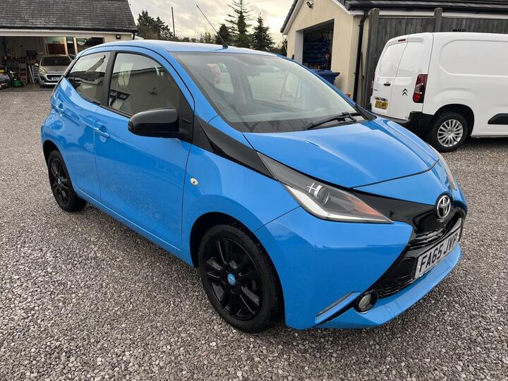 Toyota AYGO 1.0 VVT-i X-cite Euro 6 5dr Toyota AYGO 1.0 VVT-i X-cite Euro 6 5dr