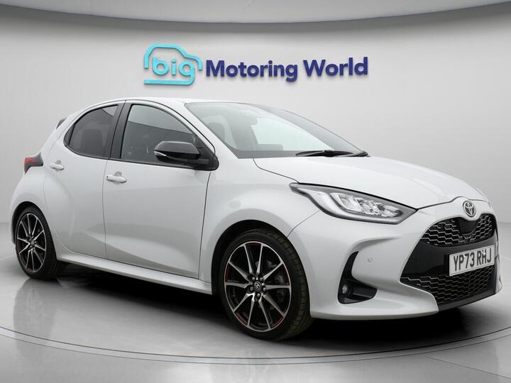Toyota Yaris 1.5 VVT-h GR SPORT E-CVT Euro 6 (s/s) 5dr