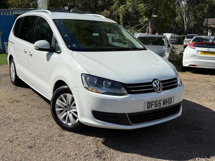 Volkswagen Sharan 2.0 TDI BlueMotion Tech SE Nav Euro 6 (s/s) 5dr Volkswagen Sharan 2.0 TDI BlueMotion Tech SE Nav Euro 6 (s/s) 5dr