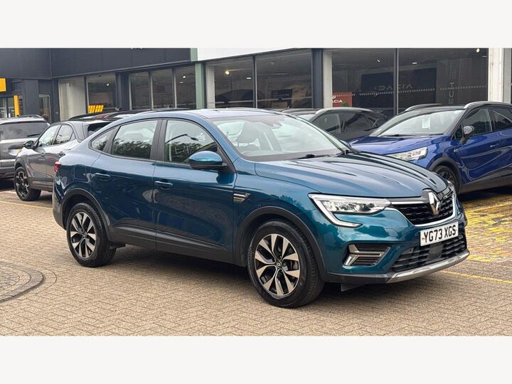 Renault Arkana 1.6 E-TECH Iconic Auto 2WD Euro 6 (s/s) 5dr