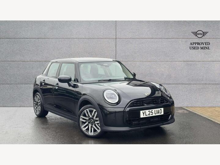 MINI Cooper 1.5C Classic Steptronic Euro 6 (s/s) 5dr