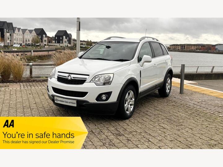 Vauxhall Antara 2.4 Exclusiv 2WD Euro 5 5dr Vauxhall Antara 2.4 Exclusiv 2WD Euro 5 5dr