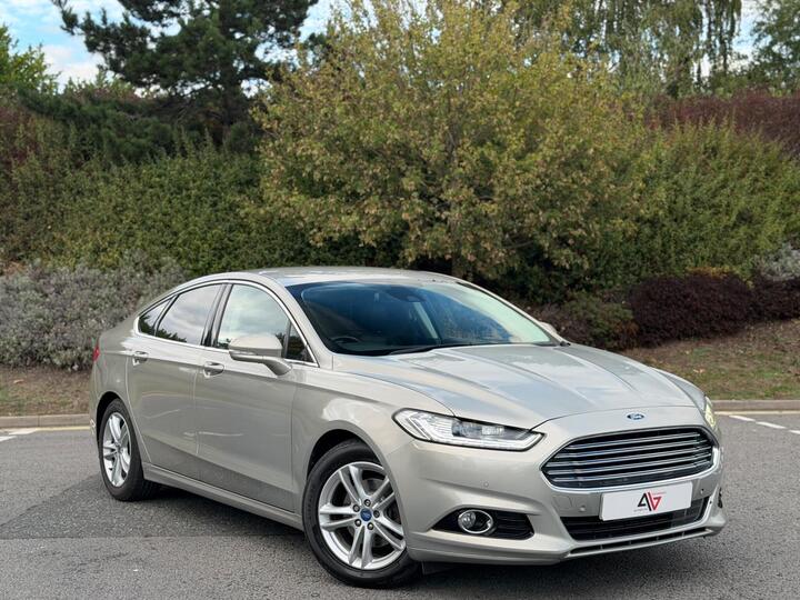 Ford Mondeo 2.0 TDCi Titanium Euro 6 (s/s) 5dr