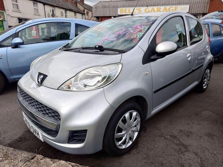 Peugeot 107 1.0 12V Urban Euro 5 5dr