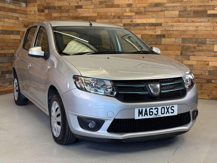 Dacia Sandero 1.5 DCi Laureate Euro 5 5dr