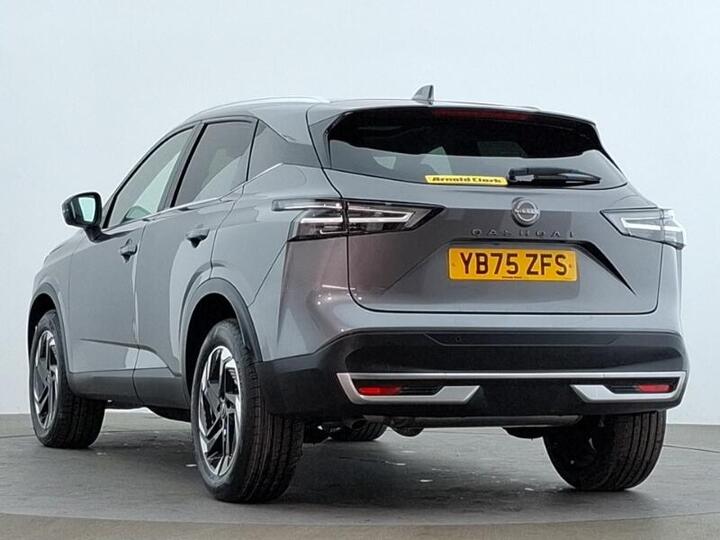 Nissan Qashqai 1.3 DIG-T MHEV N-Connecta XTRON Euro 6 (s/s) 5dr