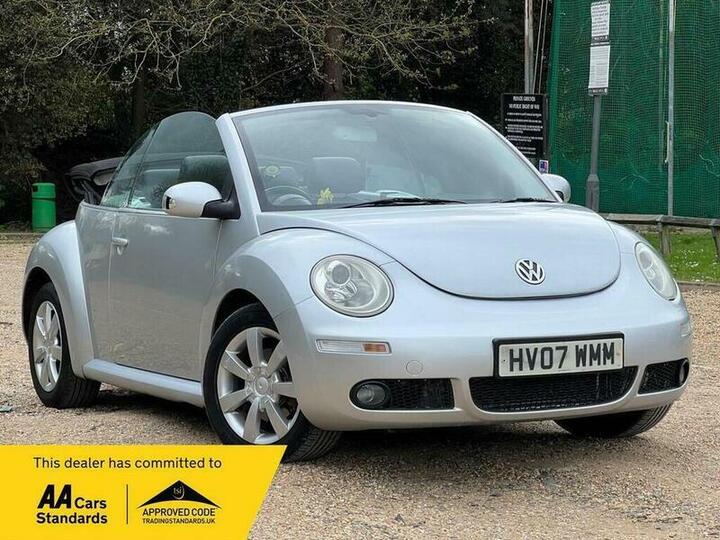 Volkswagen Beetle 2.0 S Cabriolet Auto Euro 4 2dr Volkswagen Beetle 2.0 S Cabriolet Auto Euro 4 2dr