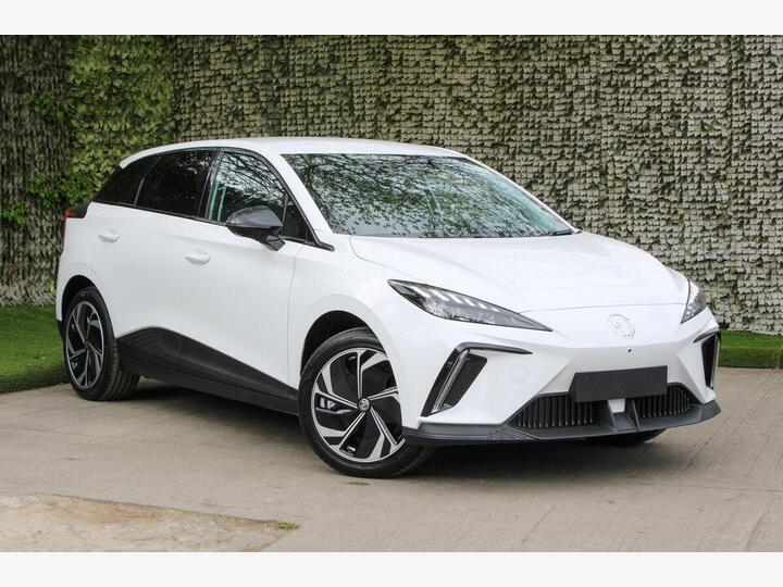 MG MG4 64kWh Premium Long Range Auto 5dr