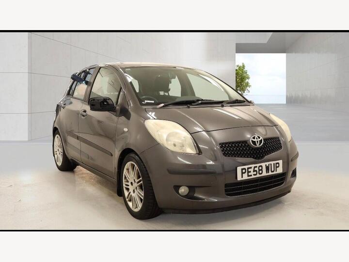 Toyota Yaris 1.3 VVT-i SR 5dr