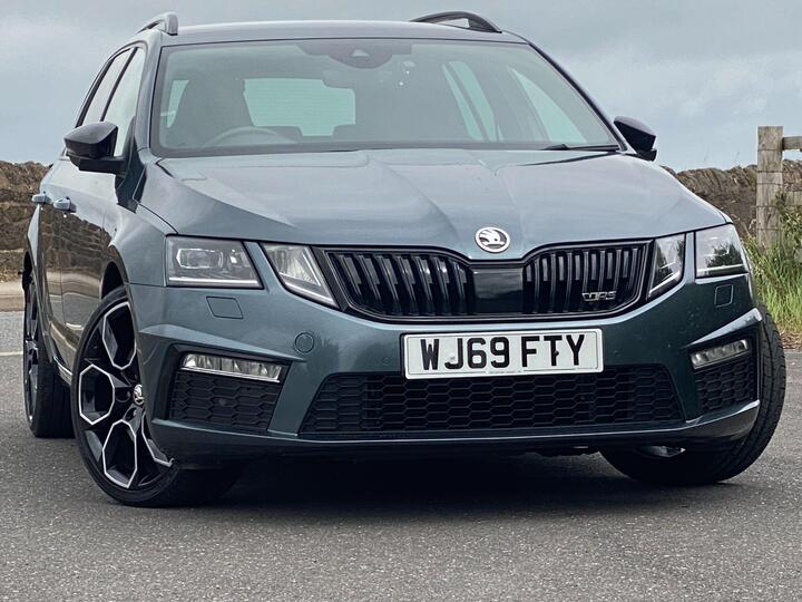 Skoda Octavia 2.0 TSI VRS Challenge DSG Euro 6 (s/s) 5dr Skoda Octavia 2.0 TSI VRS Challenge DSG Euro 6 (s/s) 5dr